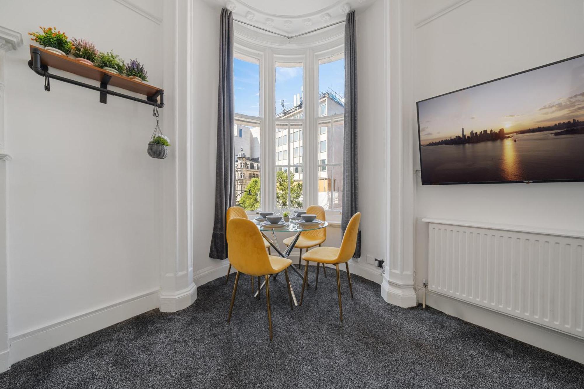 Appartement Elegant 3 Bedroom On Oxford Street Luxury Living In 2gc *