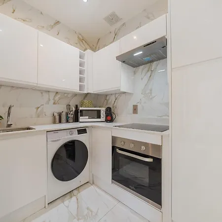 Elegant 3 Bedroom Apartment On Oxford Street Luxury Living In Central London 2Gc Экстерьер фото