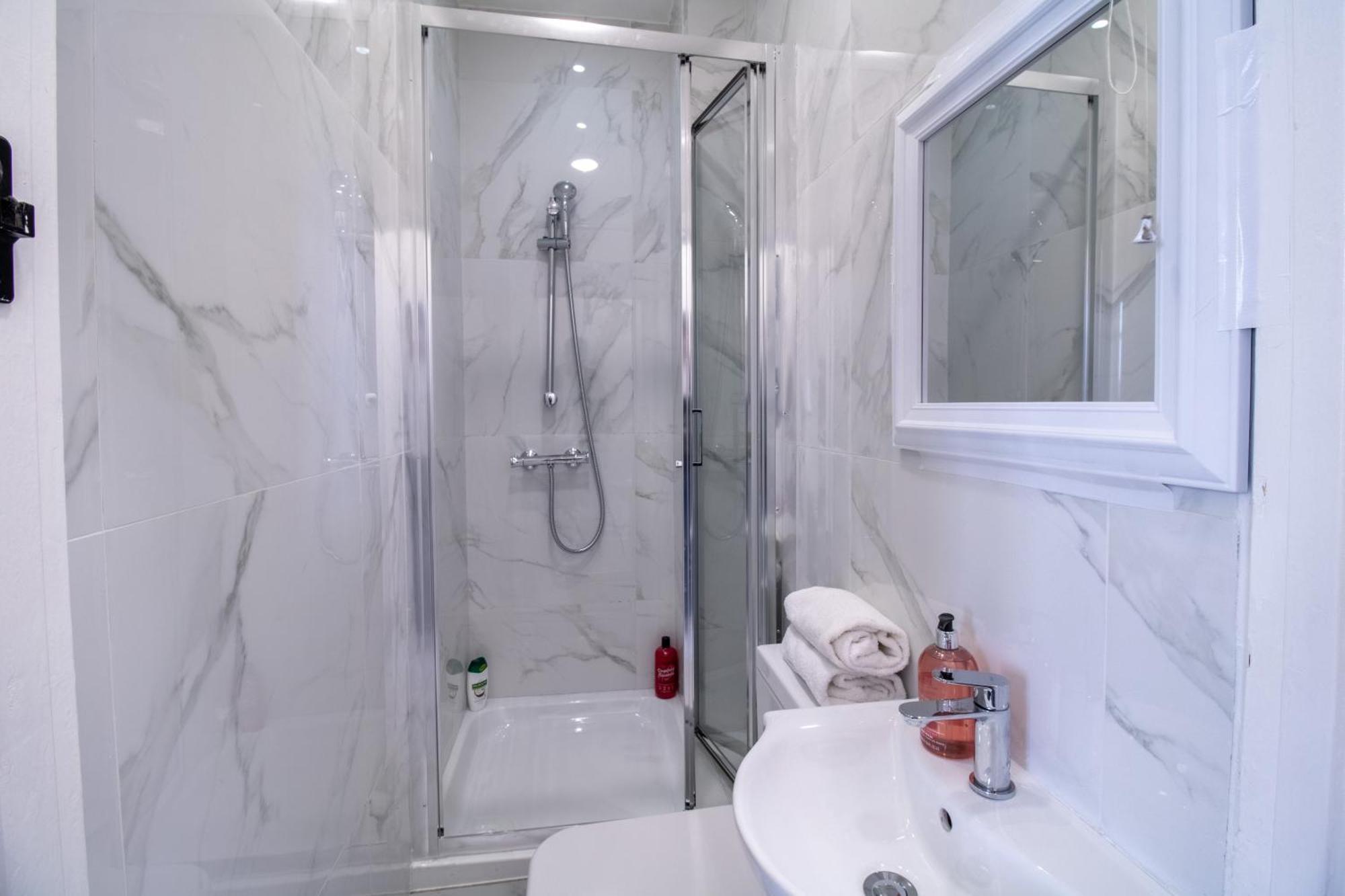 Elegant 3 Bedroom On Oxford Street Luxury Living In 2gc Апартаменты