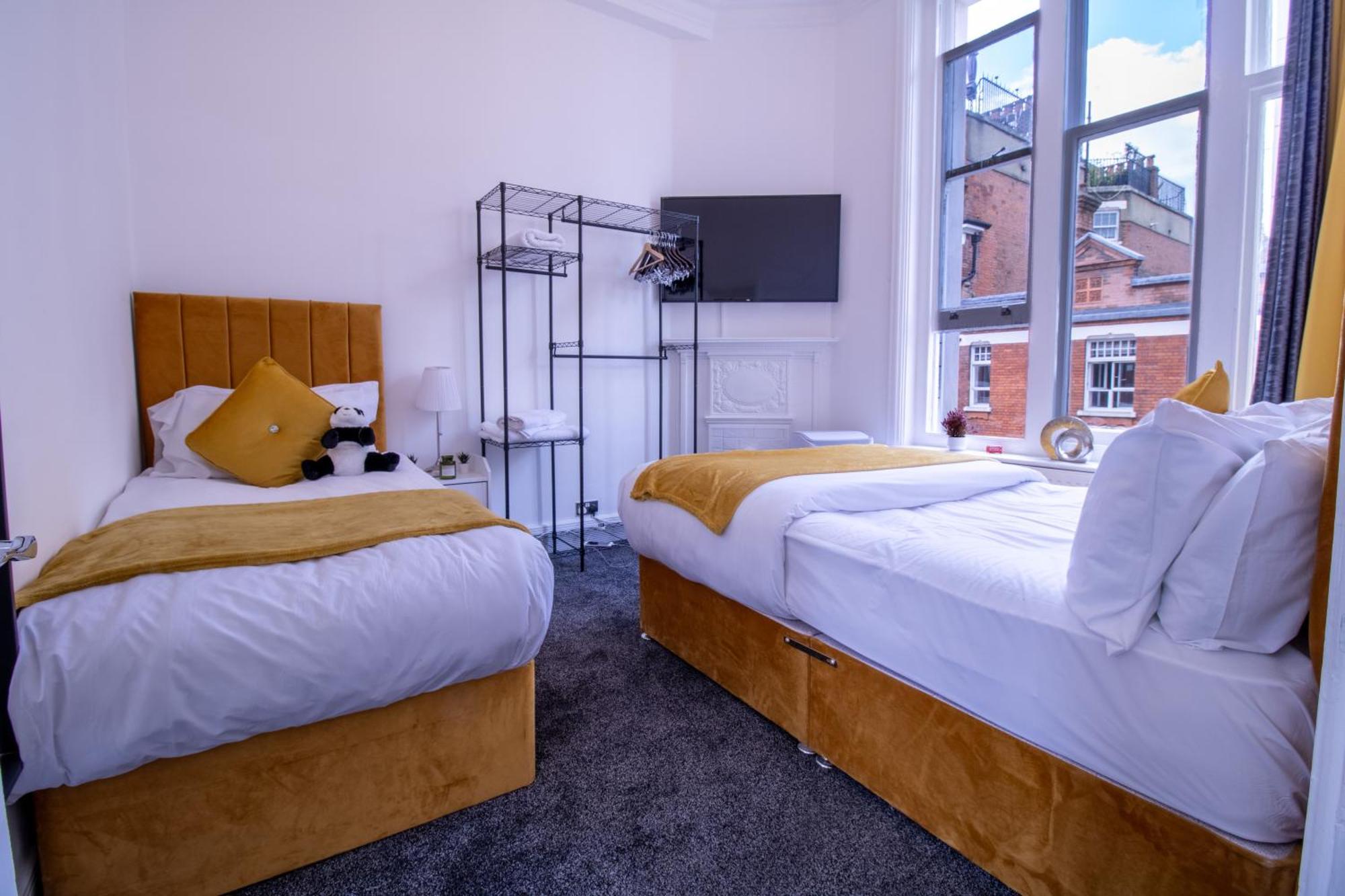 Апартаменты Elegant 3 Bedroom On Oxford Street Luxury Living In 2gc *