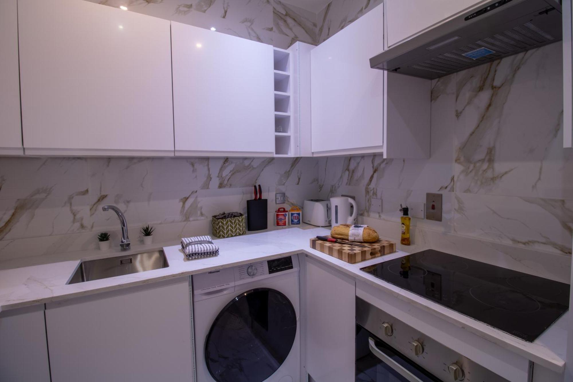 Elegant 3 Bedroom On Oxford Street Luxury Living In 2gc Апартаменты