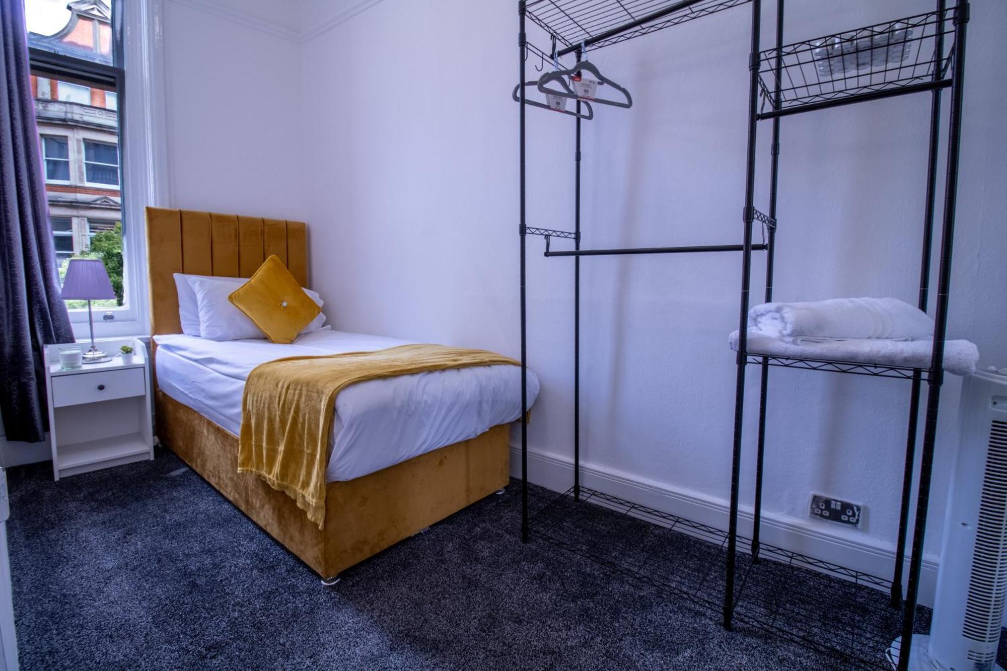 Апартаменты Elegant 3 Bedroom On Oxford Street Luxury Living In 2gc Лондон