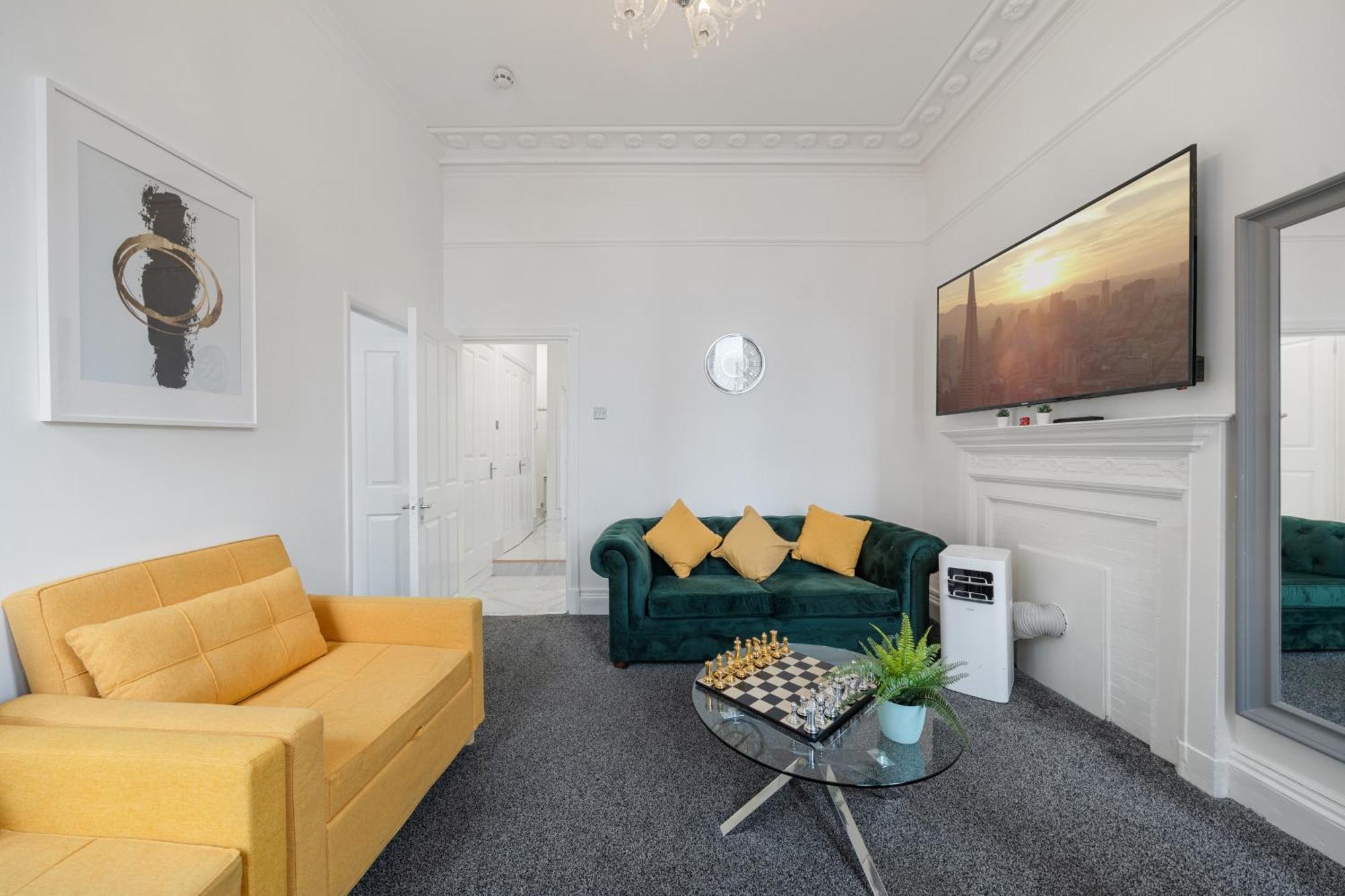Elegant 3 Bedroom On Oxford Street Luxury Living In 2gc Апартаменты *