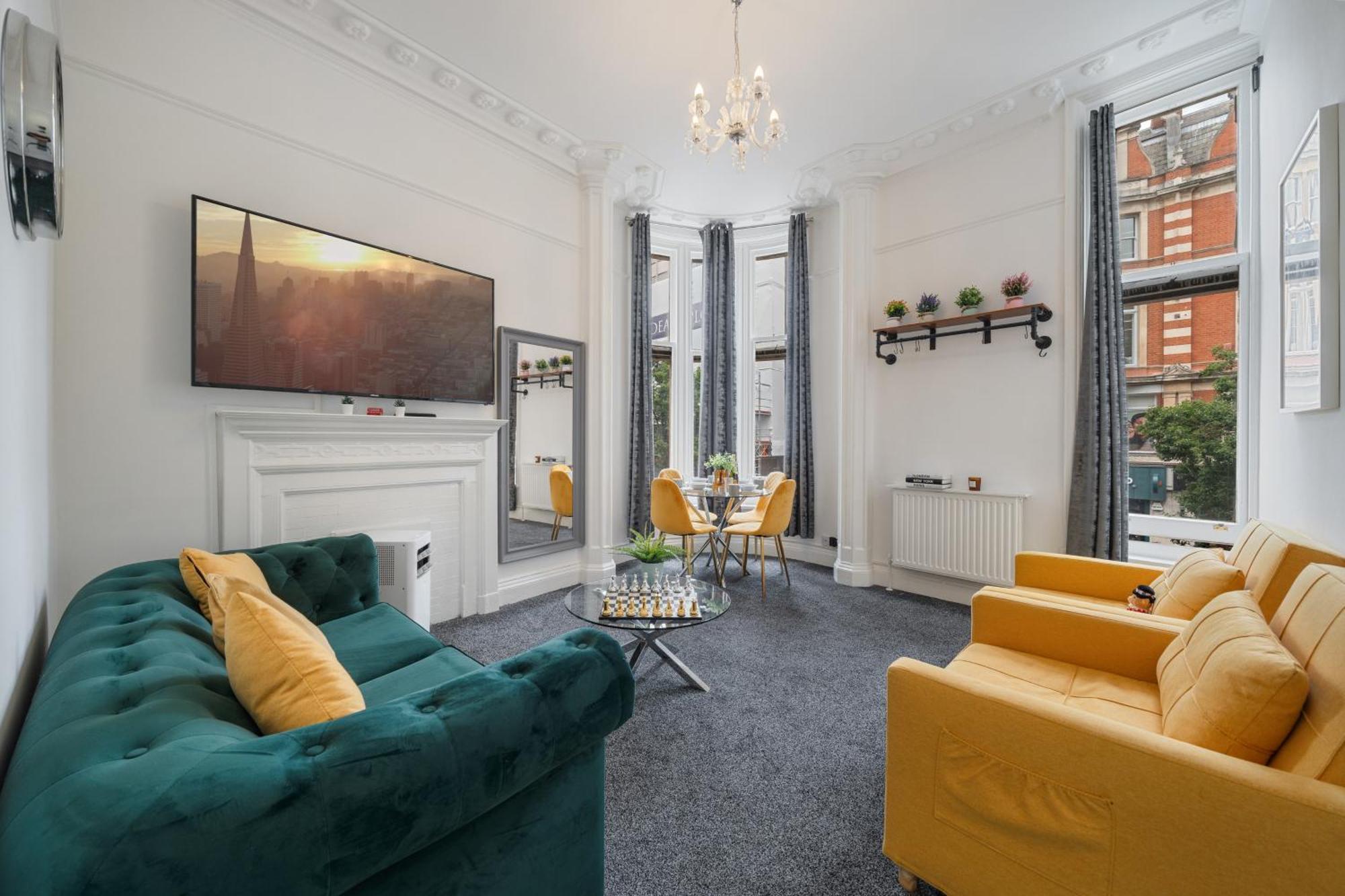 Апартаменты Elegant 3 Bedroom On Oxford Street Luxury Living In 2gc Лондон
